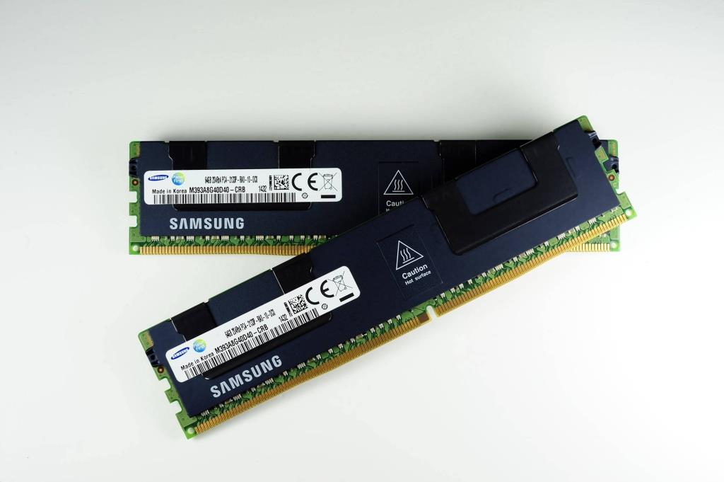 Samsung rozpoczyna masową produkcję pamięci DDR4 z 3D TSV