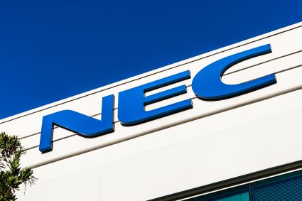 NEC DS łączy się z Sharpem
